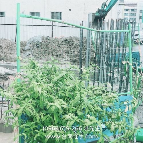 台南怪手房屋拆除施工實例-台南建閎怪手-廠房拆除-養雞場拆除-圍牆拆除-垃圾清運